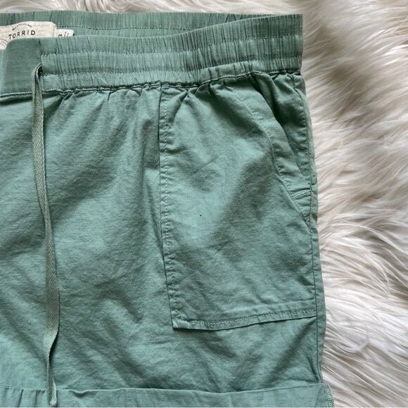 Torrid Women's Casual Linen Blend Shorts Green Size 3X - Plus Sz Summer Costal - Picture 2 of 5